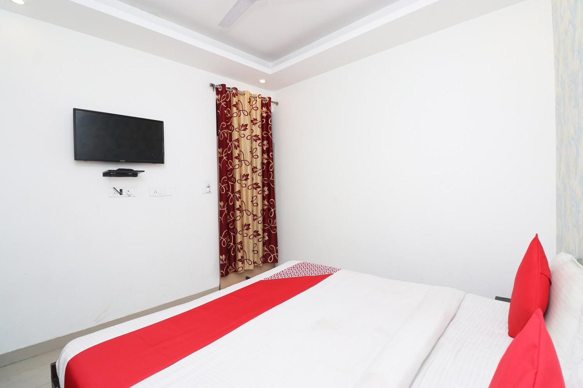 Oyo Flagship Hotel Daimond New Delhi Ngoại thất bức ảnh