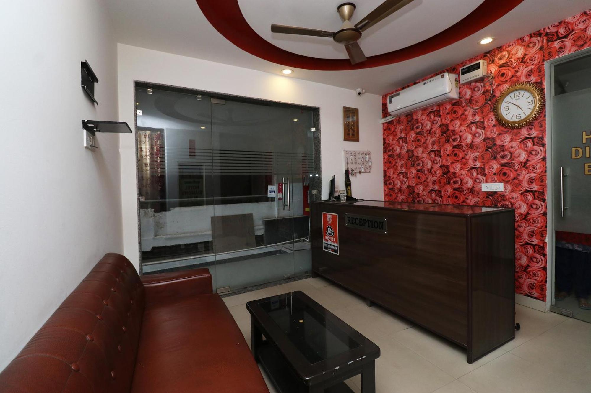 Oyo Flagship Hotel Daimond New Delhi Ngoại thất bức ảnh